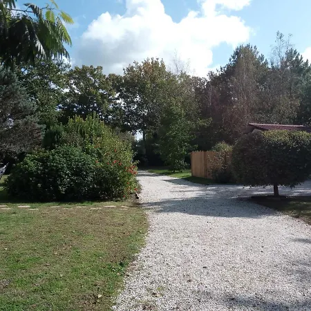 Un Petit Chalet En Vendee * Soullans