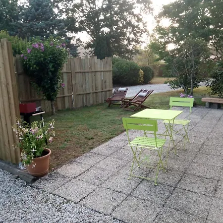 Un Petit Chalet En Vendee *